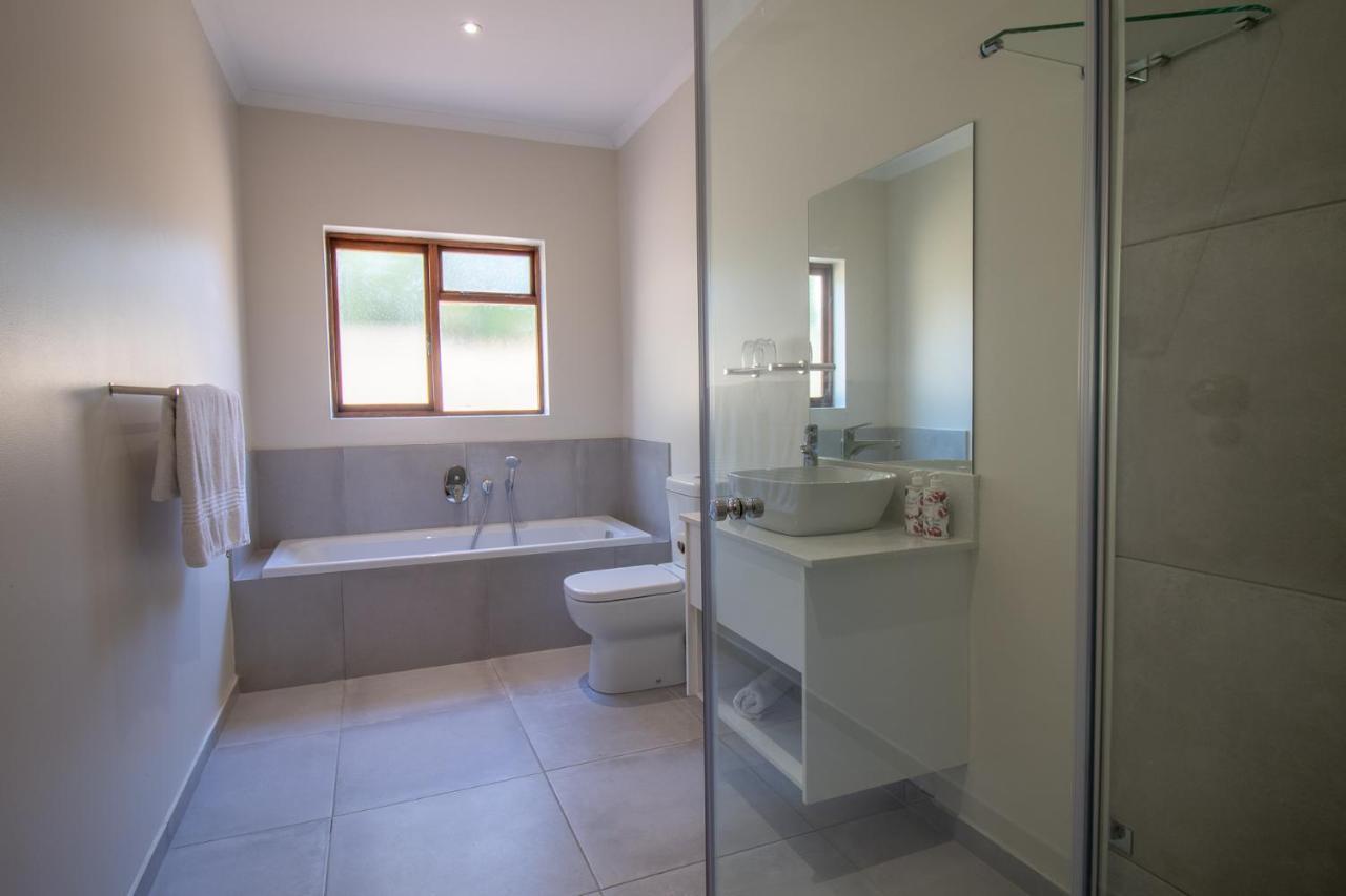 Penguino Guesthouse Hermanus Extérieur photo