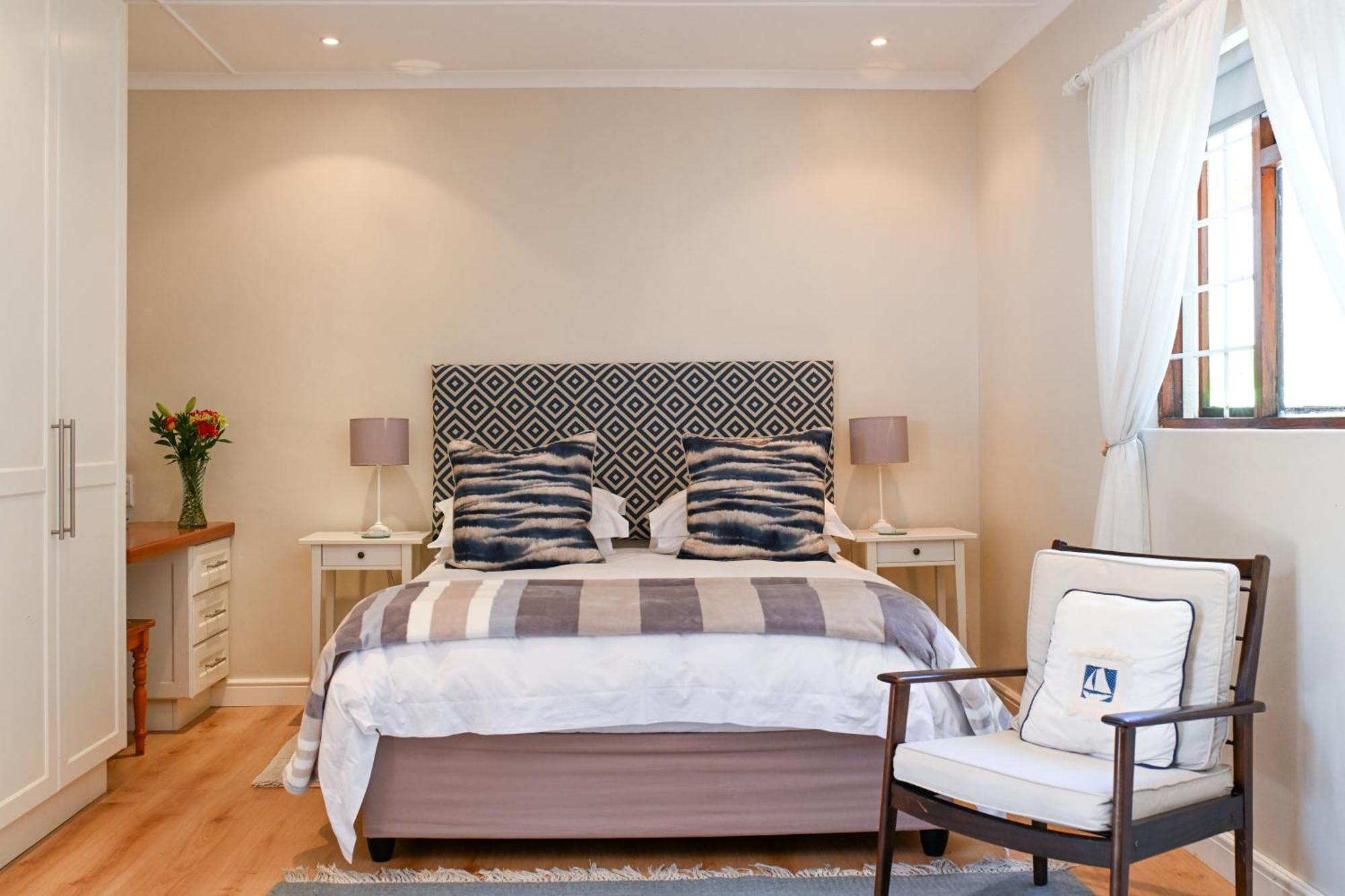 Penguino Guesthouse Hermanus Extérieur photo